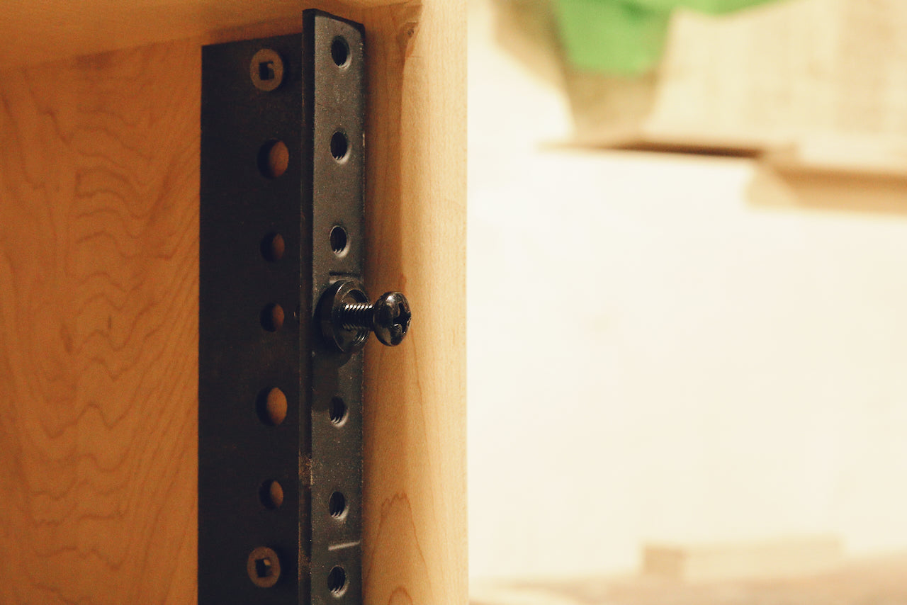 "10-32" Standard Rack Screws