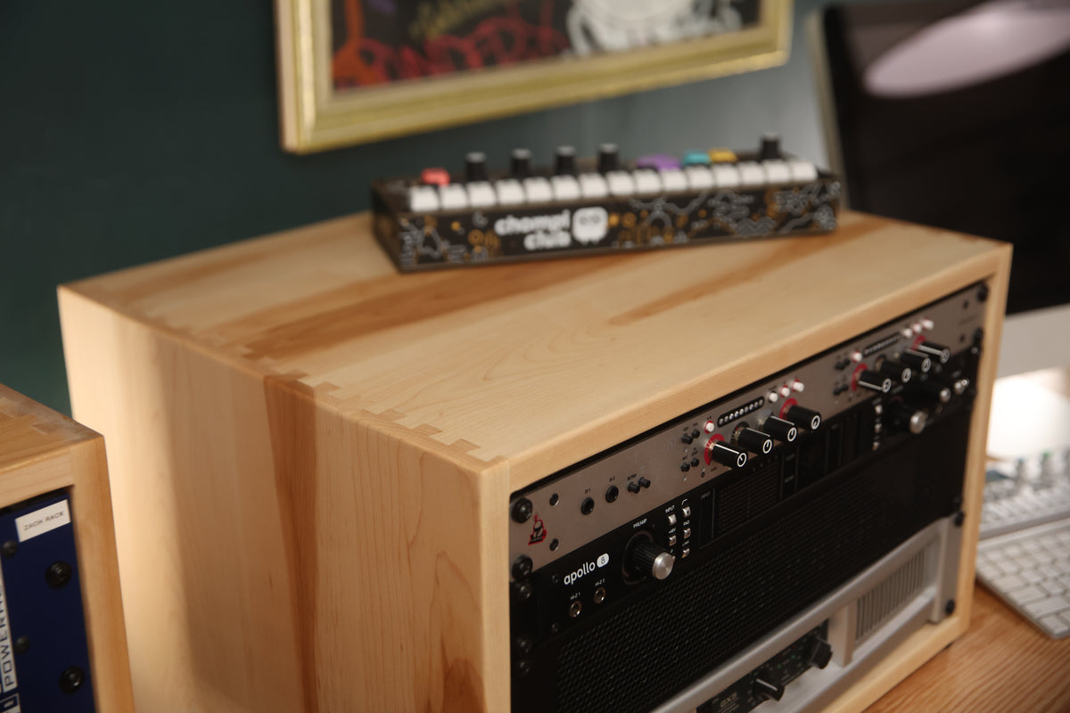 In Stock: Maple Heritage Series 6U Rack, 16" Deep