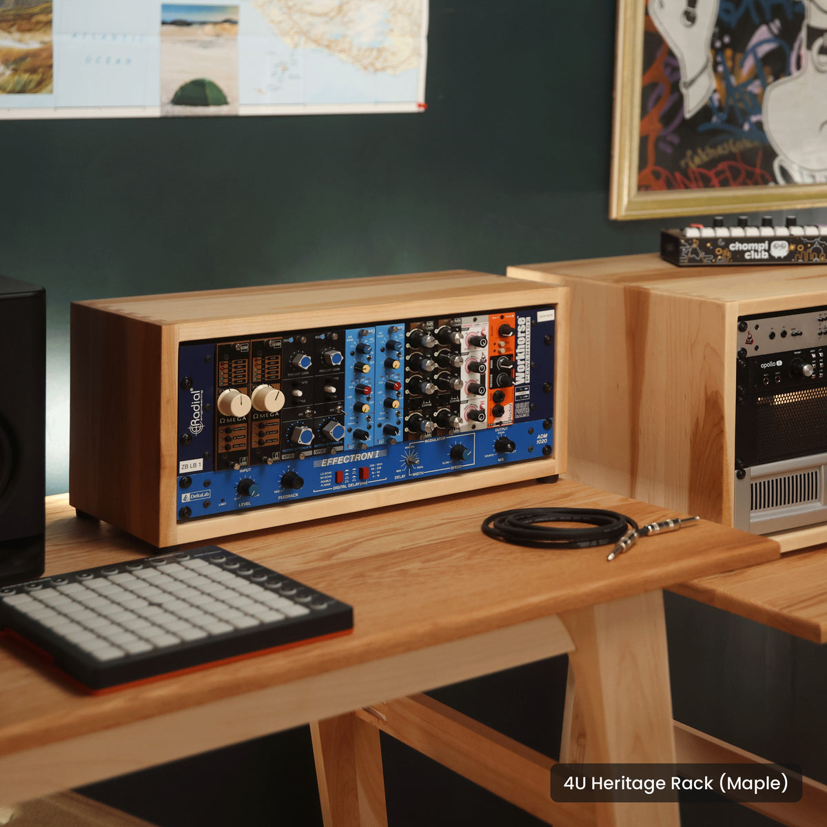 Handmade wood 4U Heritage Rack (Maple), in a home studio