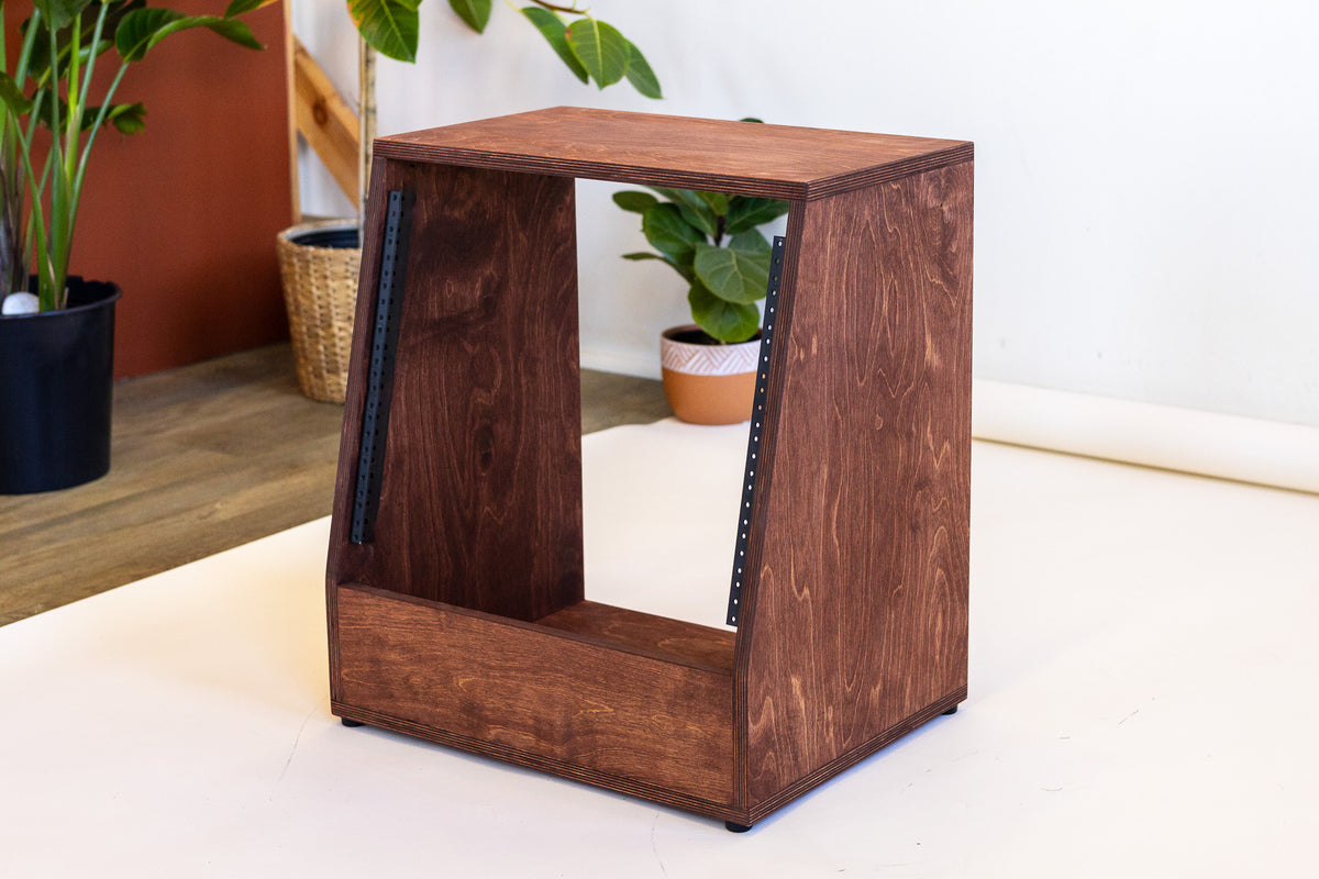 Angled Rack on Rubber Feet