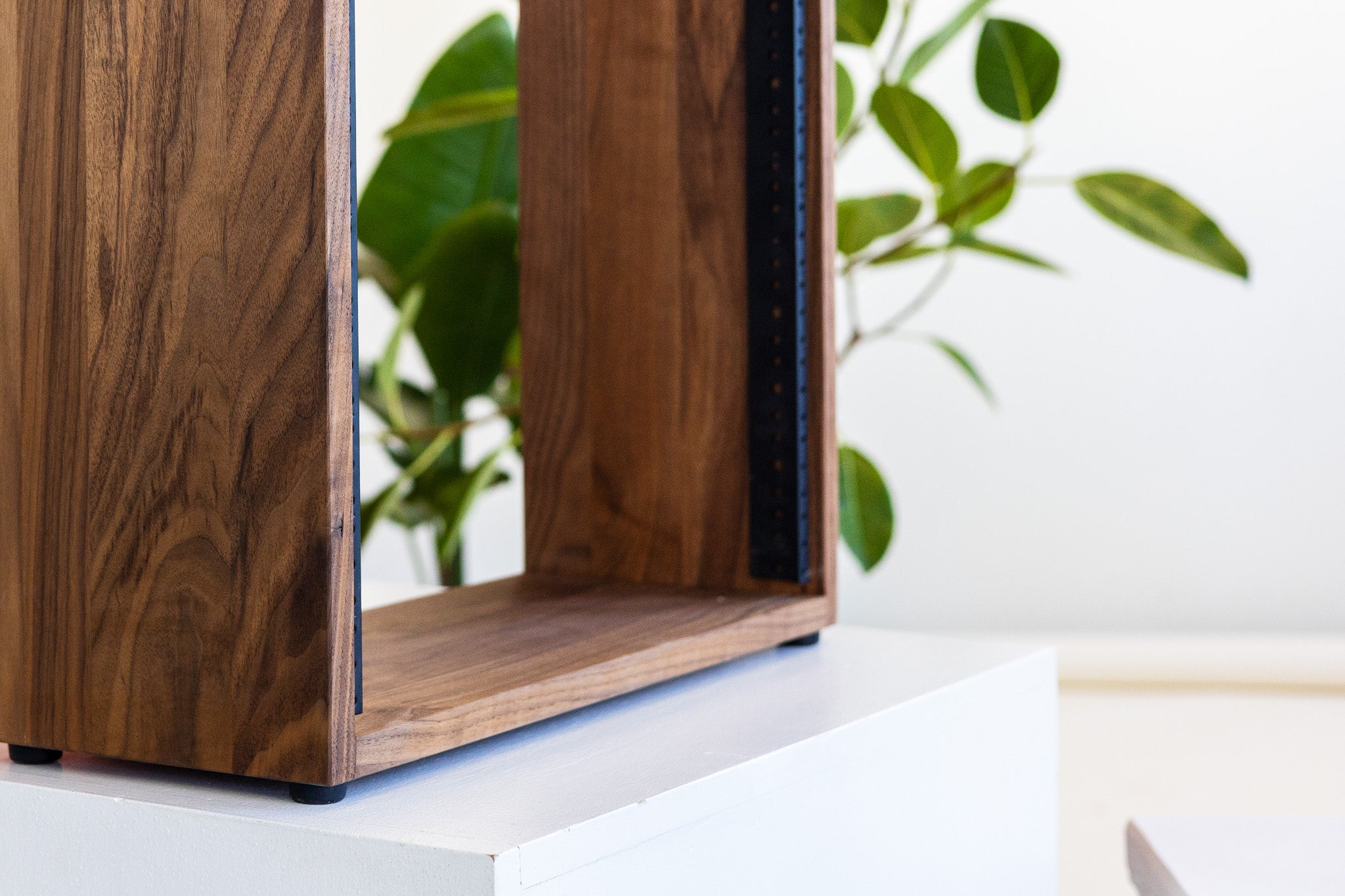 Heritage Series - Hardwood Dovetailed Audio Racks – Carpenter Studio Gear